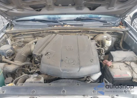 2015 Toyota Tacoma Prerunner V6 z USA, uszkodzony, nr VIN 3TMJU4GN2FM185093